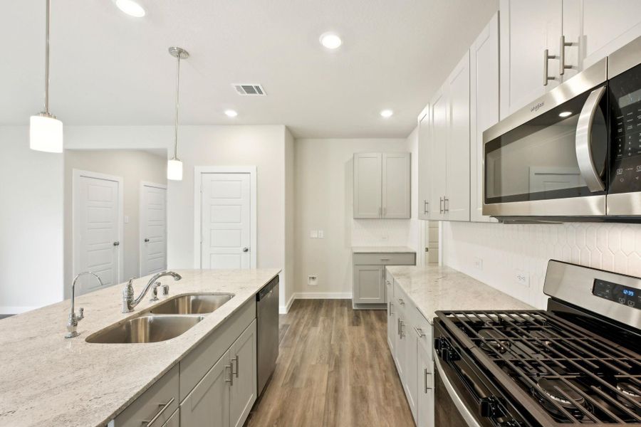 Photo is not of the actual home but is an inspirational photo of builder’s model home and may depict options, furnishings, and/or decorator features that are not included. Photo is not of the actual home but is an inspirational photo of builder’s model home and may depict options, furnishings, and/or decorator features that are not included.