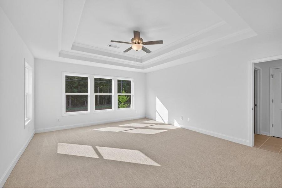 Spacious, unfurnished interior of a new home in , Jefferson (Image 42).