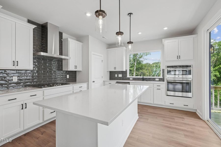 Elm Park 28_Shelby_Kitchen 1_5.19.25_web