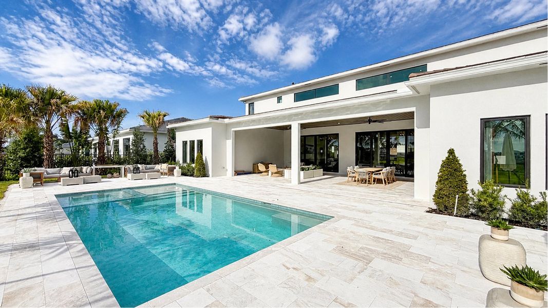 6698 Churchill Covered Lanai 2of3 F1 Base1