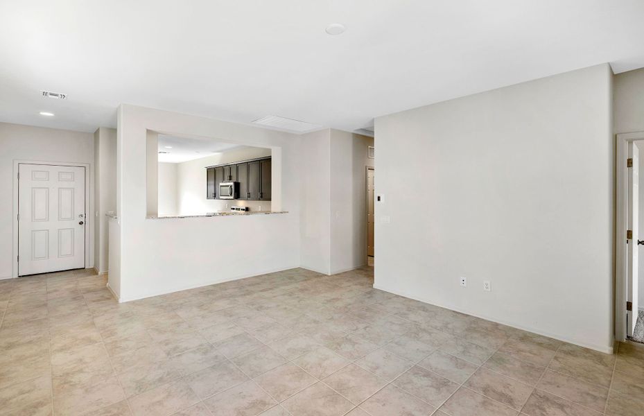 Spacious, unfurnished interior of a new home in El Rancho Santa Rosa, Maricopa (Image 15). Spacious, unfurnished interior of a new home in El Rancho Santa Rosa, Maricopa (Image 15).