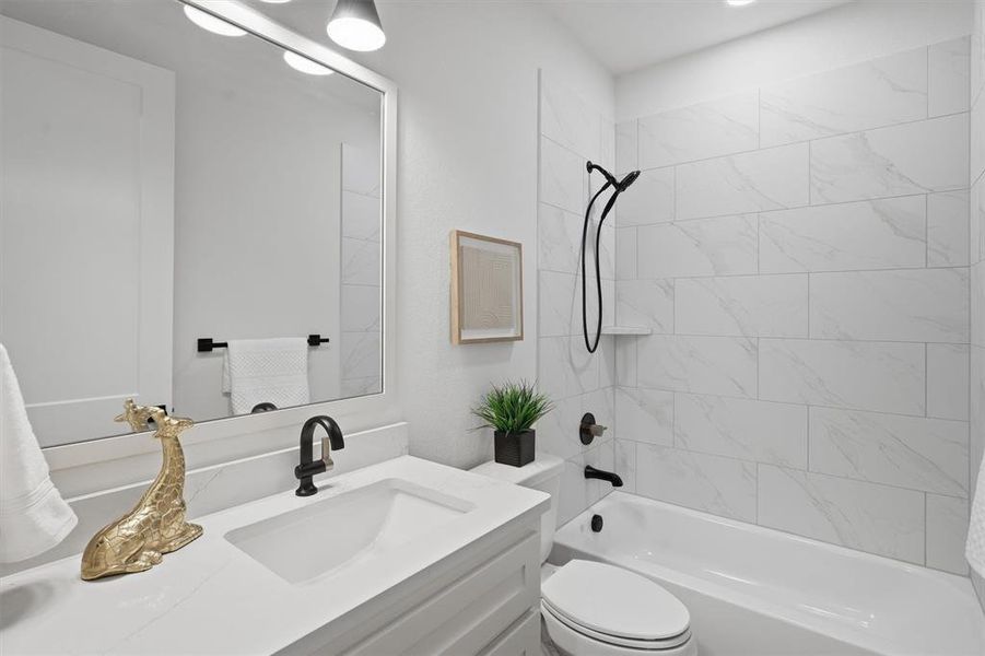 Furnished interior view inside a new home in , Tolar (Image 11).