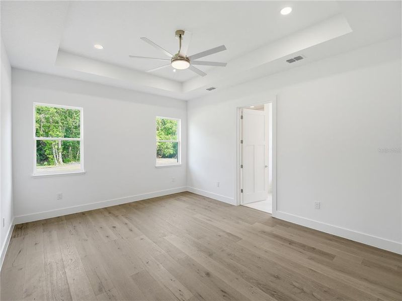 Spacious, unfurnished interior of a new home in , St. Cloud (Image 69).