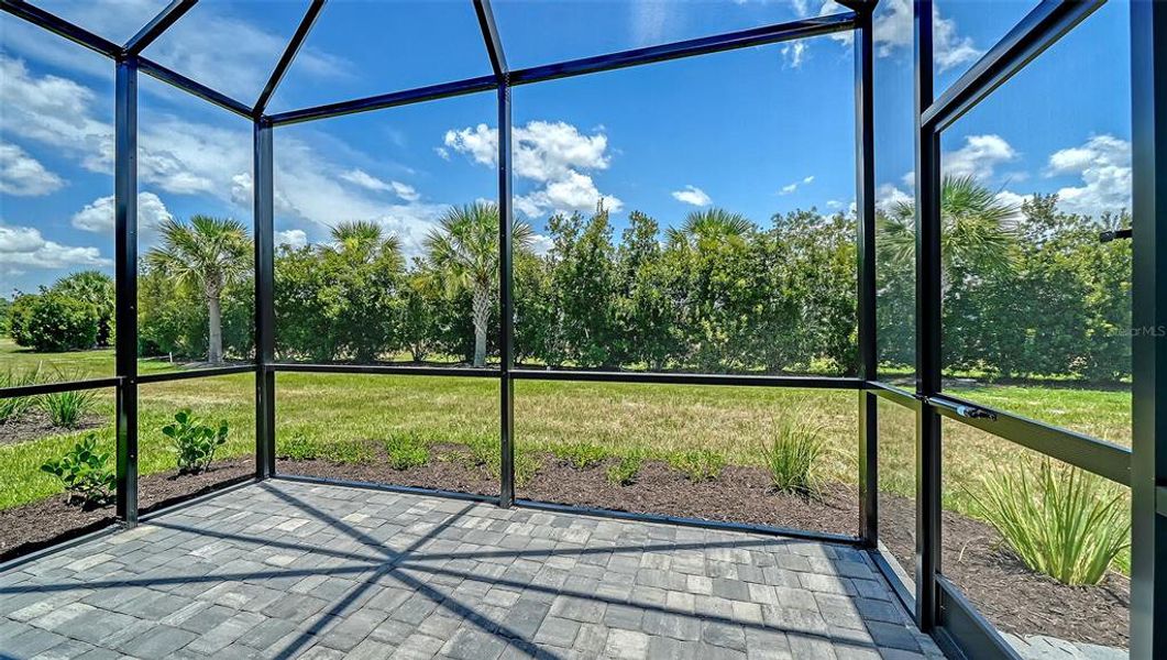 Exterior details and patio area of a home in Windward, Lakewood Ranch (Image 21).