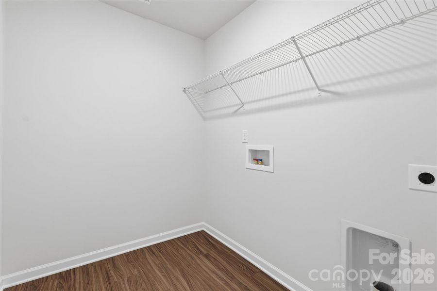 Spacious, unfurnished interior of a new home in Redhawk: Enclave, Belmont (Image 23).