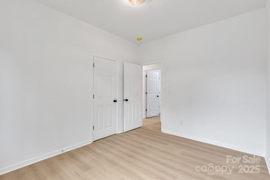 Spacious, unfurnished interior of a new home in , Cherryville (Image 21).