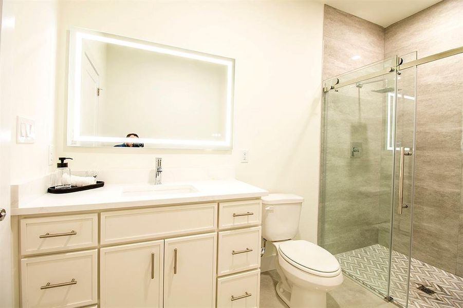 Furnished interior view inside a new home in , Grand Saline (Image 12).