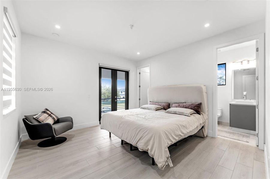 Furnished interior view inside a new home in , Southwest Ranches (Image 52).