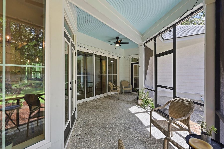Exterior details and patio area of a home in , Seabrook (Image 30).