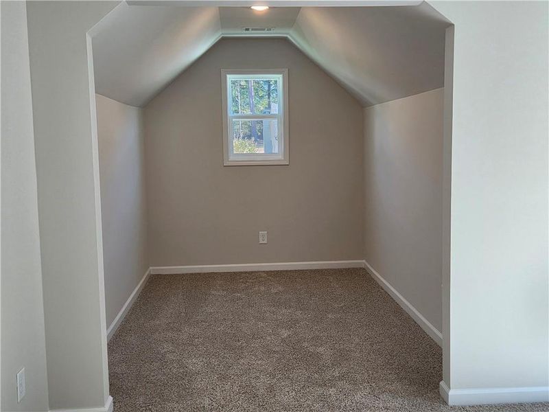 Spacious, unfurnished interior of a new home in River Meadows, Bethlehem (Image 27).