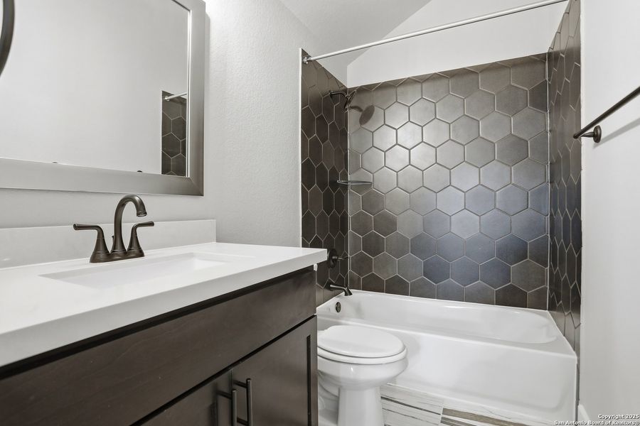 Furnished interior view inside a new home in Legacy at Lake Dunlap, New Braunfels (Image 11). Furnished interior view inside a new home in Legacy at Lake Dunlap, New Braunfels (Image 11).