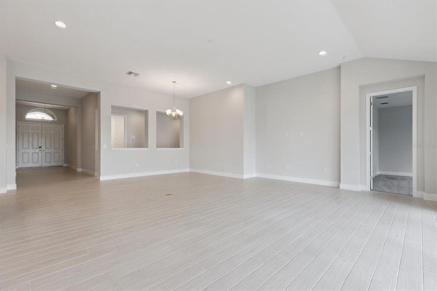 Spacious, unfurnished interior of a new home in Caldera, Spring Hill (Image 13).