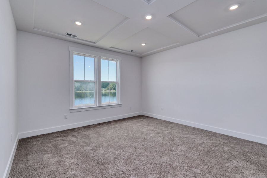 Spacious, unfurnished interior of a new home in Arcadia, Myrtle Beach (Image 39).