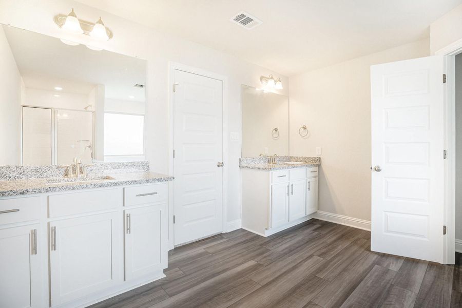 Furnished interior view inside a new home in Bayou Maison, Dickinson (Image 5).