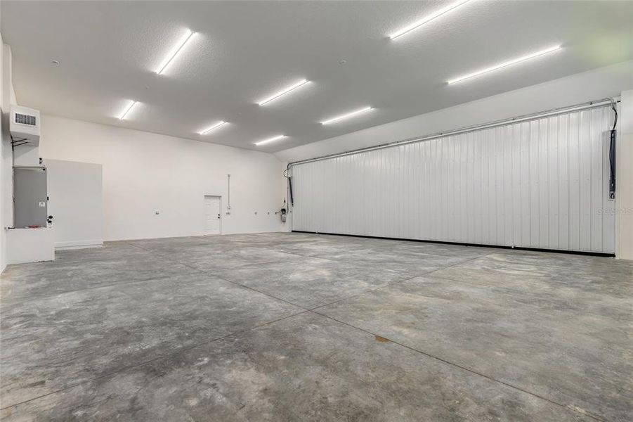 Spacious, unfurnished interior of a new home in , Edgewater (Image 19). Spacious, unfurnished interior of a new home in , Edgewater (Image 19).