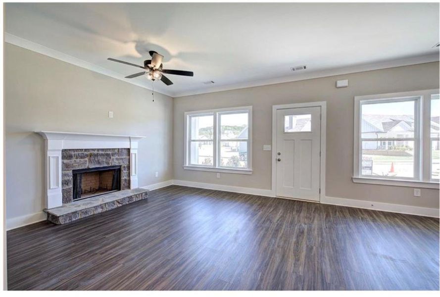 Spacious, unfurnished interior of a new home in , Cartersville (Image 21).