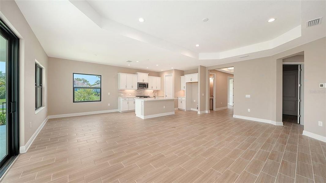Spacious, unfurnished interior of a new home in Grand Park, Sarasota (Image 25). Spacious, unfurnished interior of a new home in Grand Park, Sarasota (Image 25).