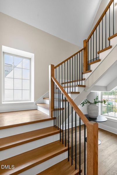 005-1920x1080-staircase 005-1920x1080-staircase