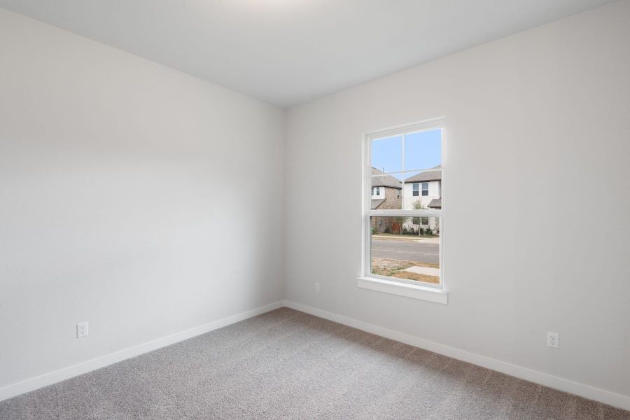 Spacious, unfurnished interior of a new home in Lariat, Liberty Hill (Image 41).
