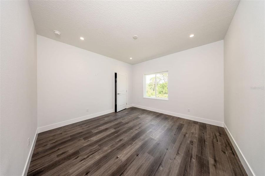Spacious, unfurnished interior of a new home in , Deltona (Image 43).