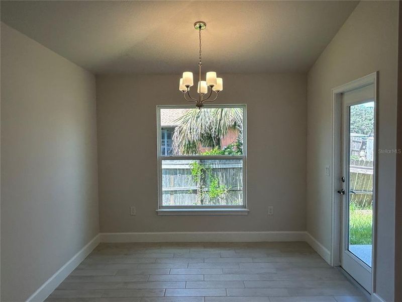 Dining Area Dining Area
