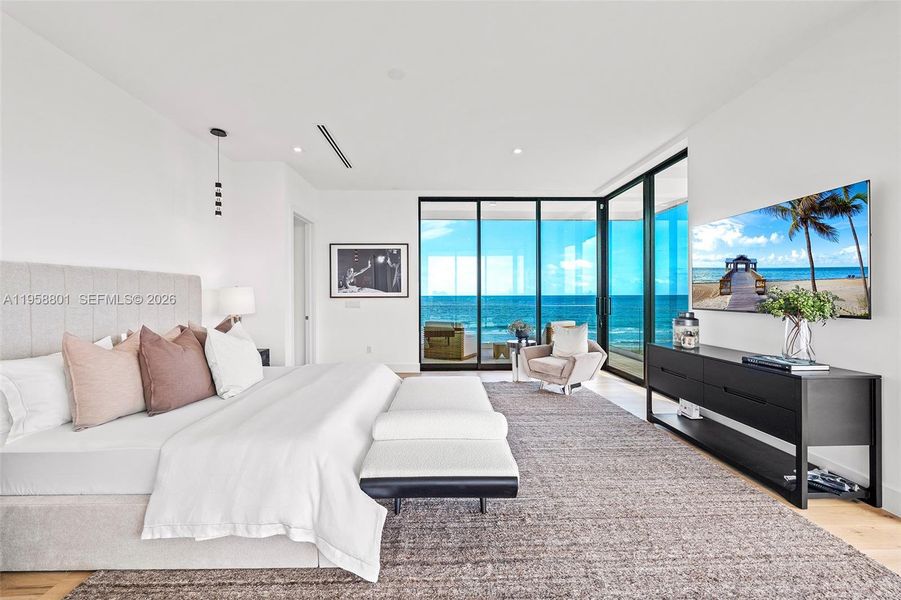 Furnished interior view inside a new home in , Fort Pierce (Image 47).