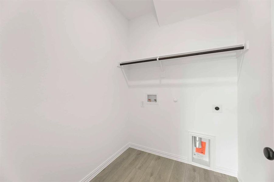 Spacious, unfurnished interior of a new home in Gateway Parks, Forney (Image 18). Spacious, unfurnished interior of a new home in Gateway Parks, Forney (Image 18).