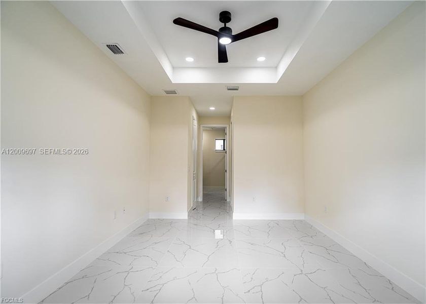 Spacious, unfurnished interior of a new home in , Lehigh Acres (Image 11).