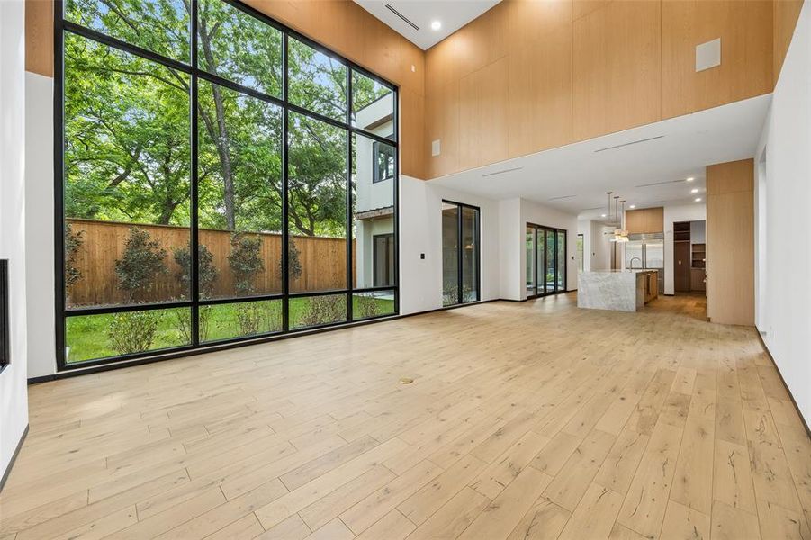 Spacious, unfurnished interior of a new home in , Dallas (Image 23). Spacious, unfurnished interior of a new home in , Dallas (Image 23).