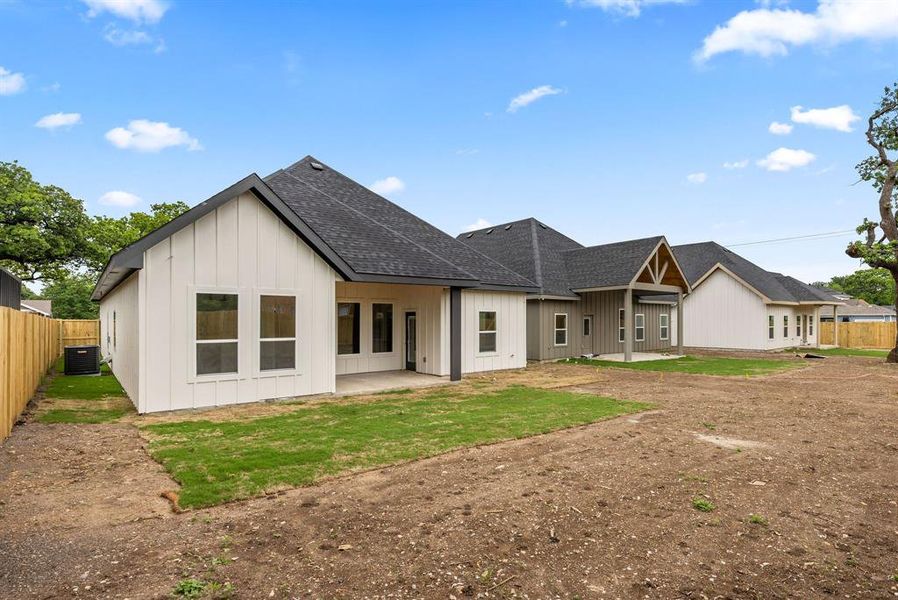 Exterior details and patio area of a home in , Fort Worth (Image 31).