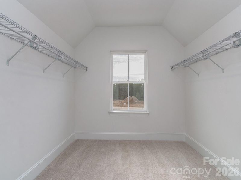 Spacious, unfurnished interior of a new home in , Gastonia (Image 30).