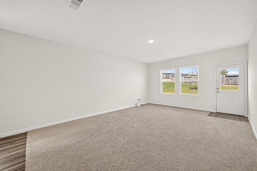 Spacious, unfurnished interior of a new home in Chapel Run, Montgomery (Image 39). Spacious, unfurnished interior of a new home in Chapel Run, Montgomery (Image 39).