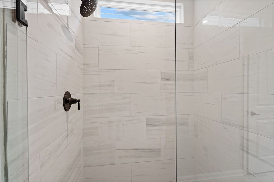 Representative interior finishes for a home built from the The Glenwood D by Davidson Homes LLC in Kelly Preserve, Loganville (Image 17).