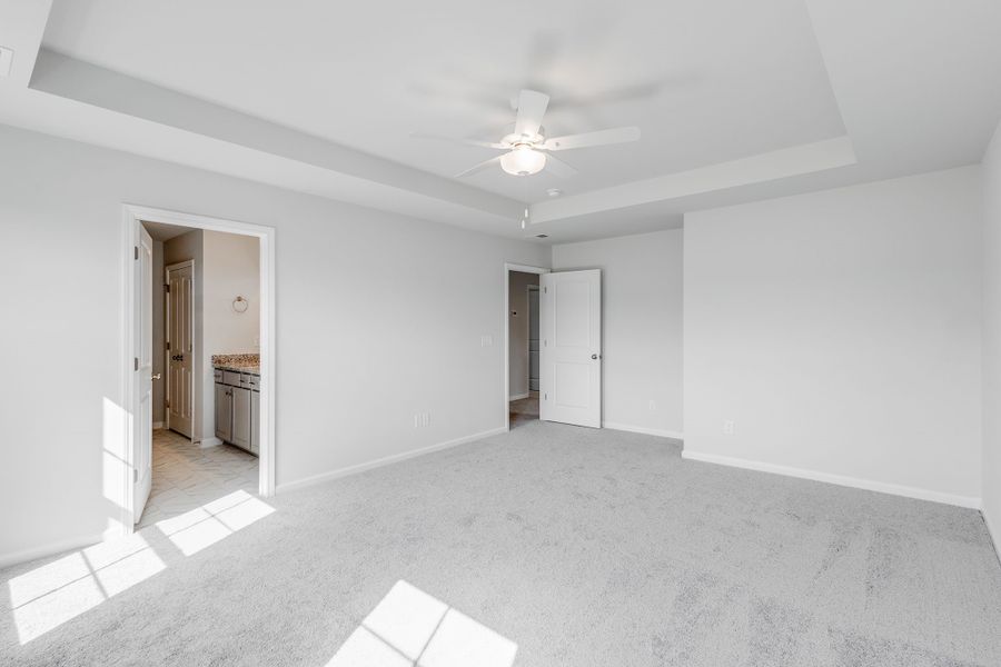 Spacious, unfurnished interior of a new home in Bluefield, Lexington (Image 27). Spacious, unfurnished interior of a new home in Bluefield, Lexington (Image 27).