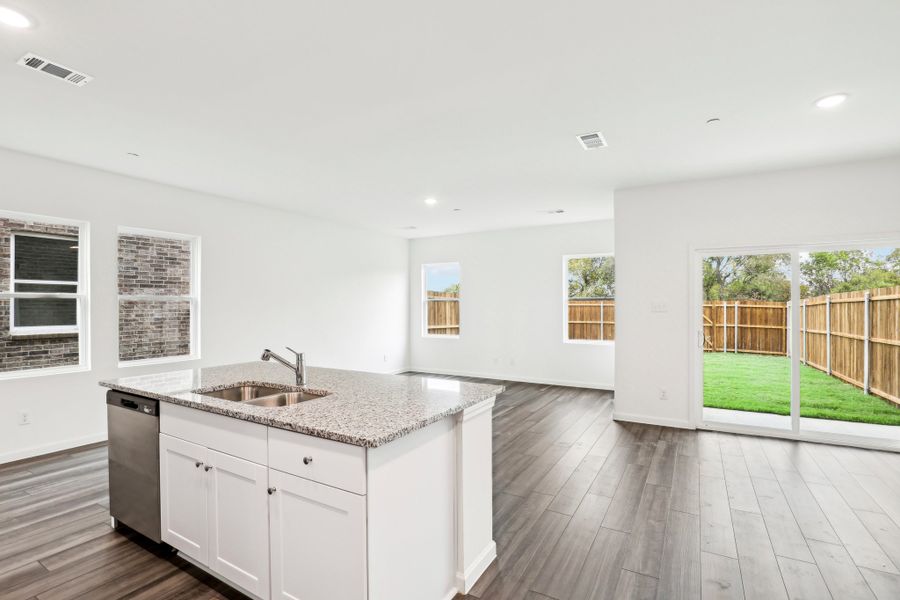Representative furnished interior of a home built from the Glory by Starlight Homes in Broadmoor Village, Cedar Hill (Image 11).