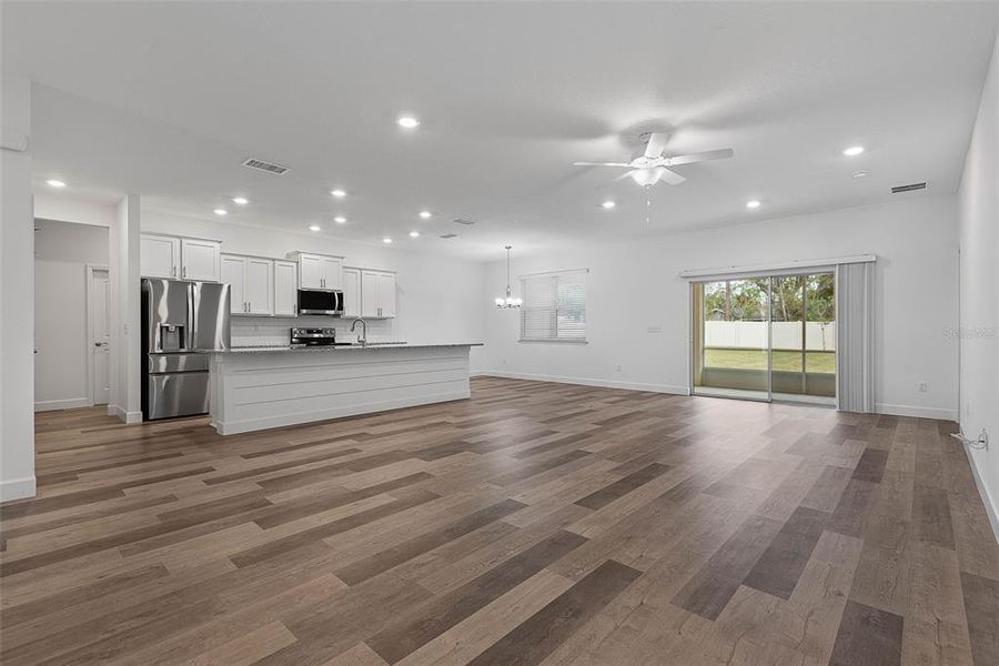 Spacious, unfurnished interior of a new home in , Palm Coast (Image 26).