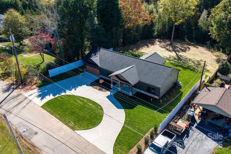 Image 27 of a home in .