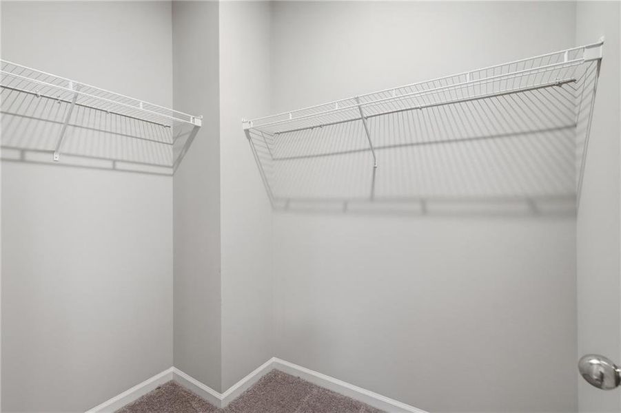 Spacious, unfurnished interior of a new home in , Auburn (Image 9).