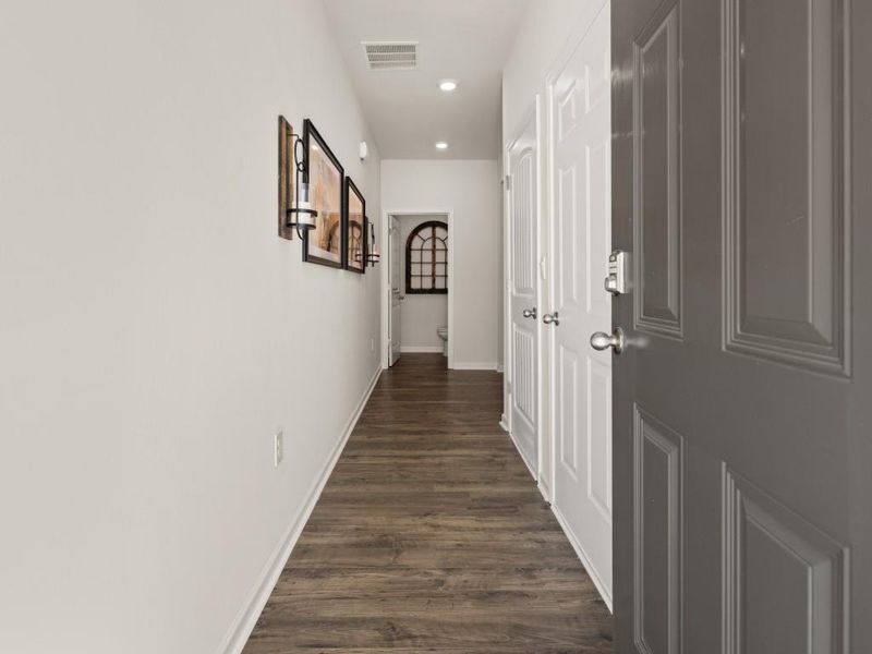 Spacious, unfurnished interior of a new home in Mountain Park, Dahlonega (Image 18). Spacious, unfurnished interior of a new home in Mountain Park, Dahlonega (Image 18).