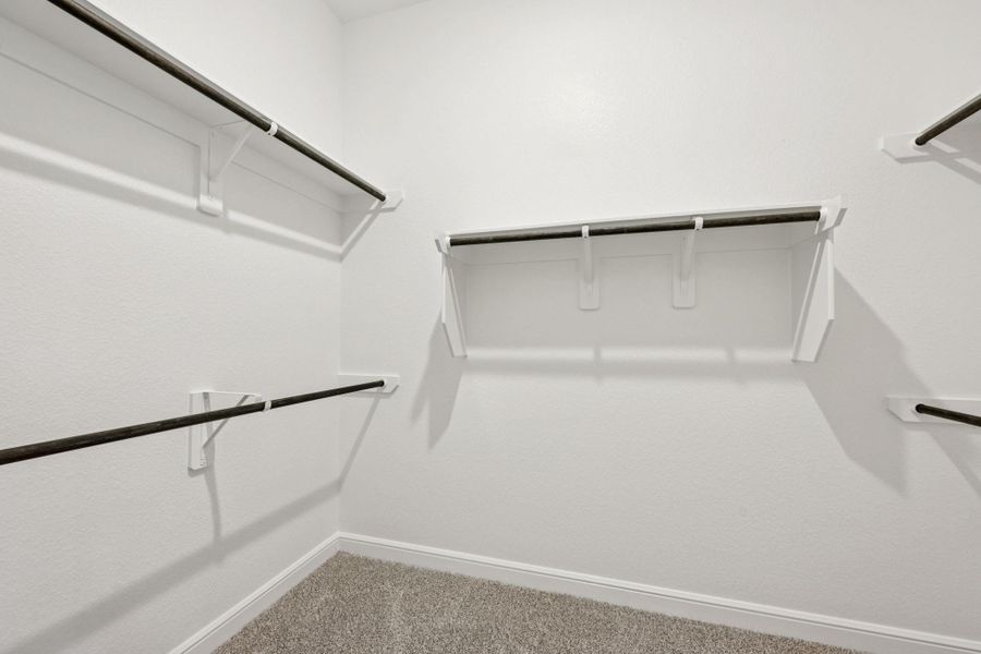 Spacious, unfurnished interior of a new home in Kemah Crossing - Luxe Series, Kemah (Image 22).