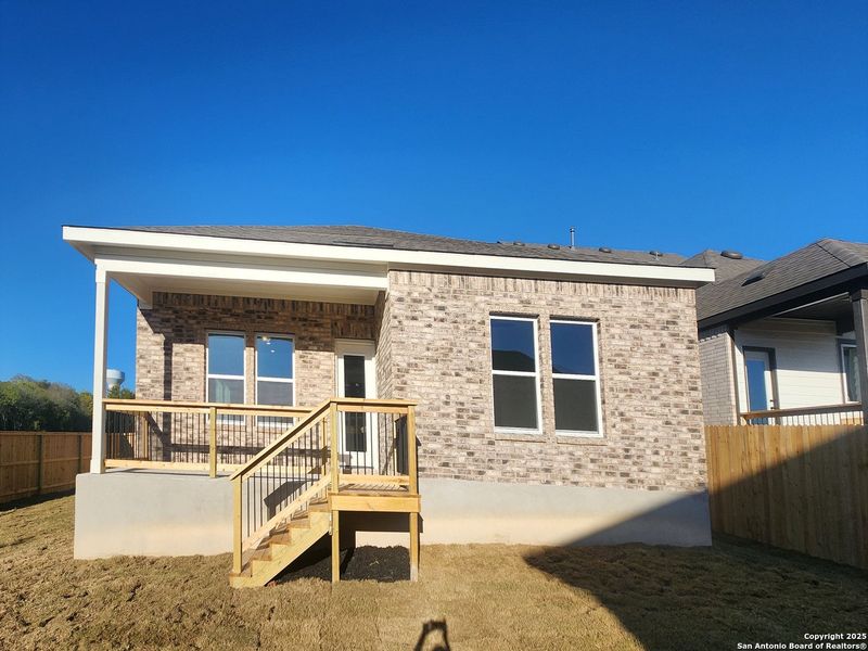 Exterior details and patio area of a home in Arcadia Ridge, San Antonio (Image 18). Exterior details and patio area of a home in Arcadia Ridge, San Antonio (Image 18).