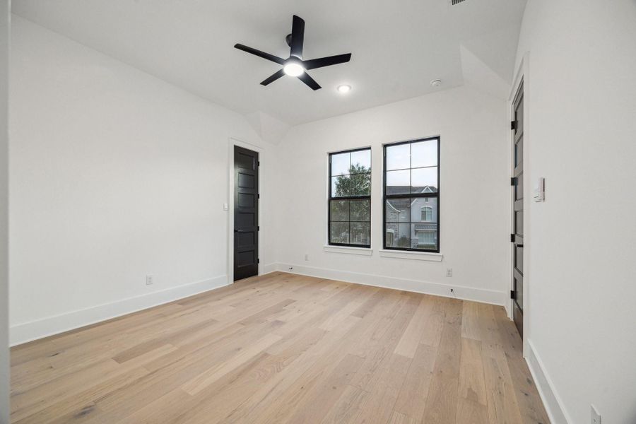 Another spacious secondary bedroom with large windows, wood floors and of couse closet and bath en-suite Another spacious secondary bedroom with large windows, wood floors and of couse closet and bath en-suite