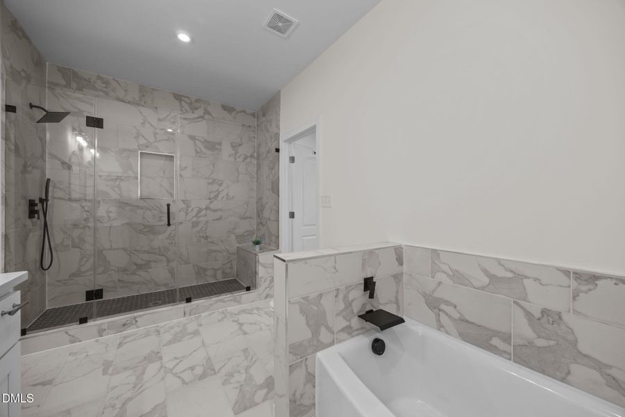 26-web-or-mls-IMG_7642 26-web-or-mls-IMG_7642