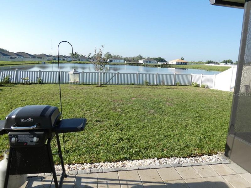Exterior details and patio area of a home in Brookside, Ruskin (Image 24).