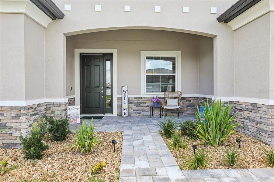 Exterior details and patio area of a home in Whiting Estates, Spring Hill (Image 4).