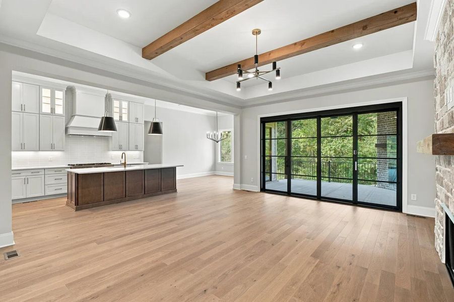 Ballentine B Family room