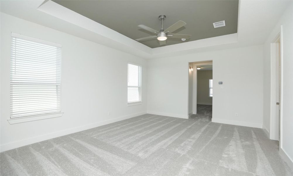 Spacious, unfurnished interior of a new home in Independence Heights, Houston (Image 21).