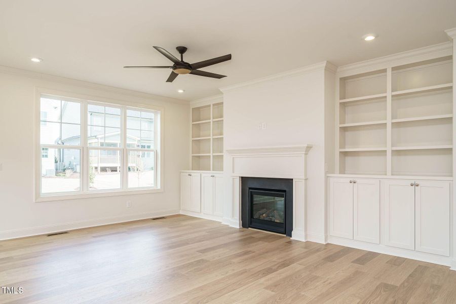 005-1920x1080-living-room