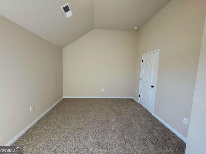 Spacious, unfurnished interior of a new home in Garden Walk, Jackson (Image 17).