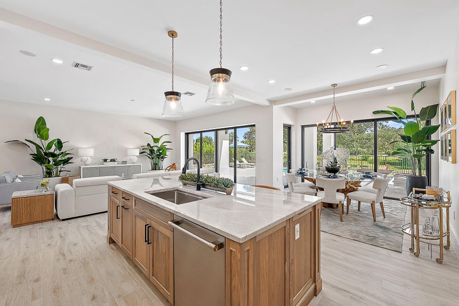 Kitchen / Family Room Kitchen / Family Room